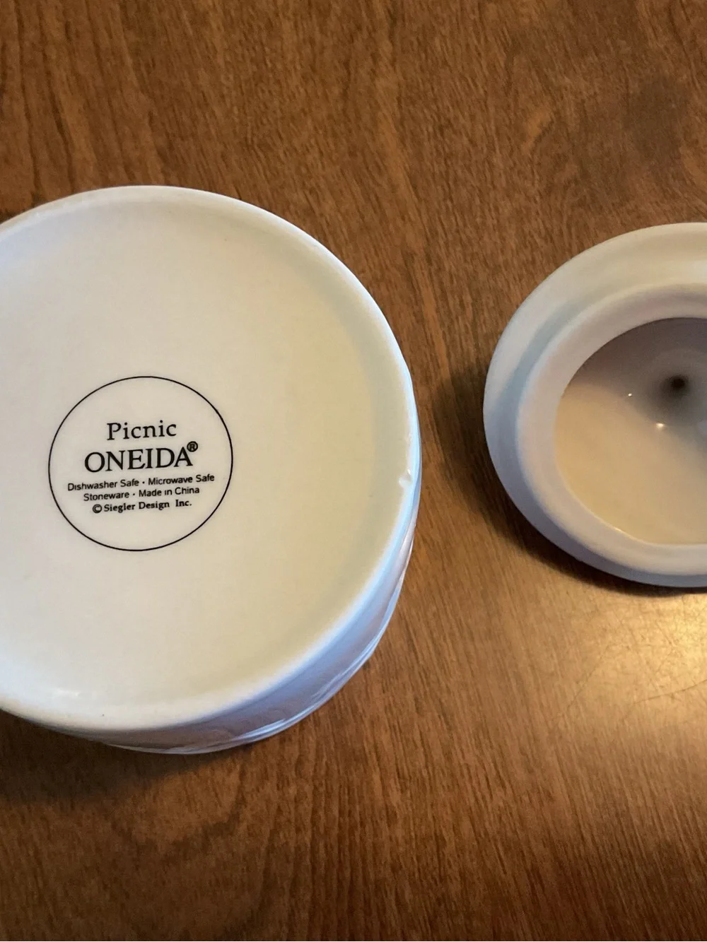 Oneida Picnic White Ceramic Covered Sugar Bowl